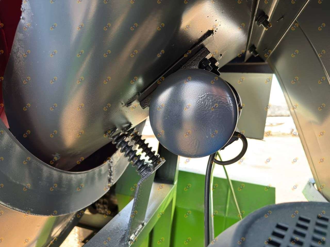 Бетономешалка JZC350 4