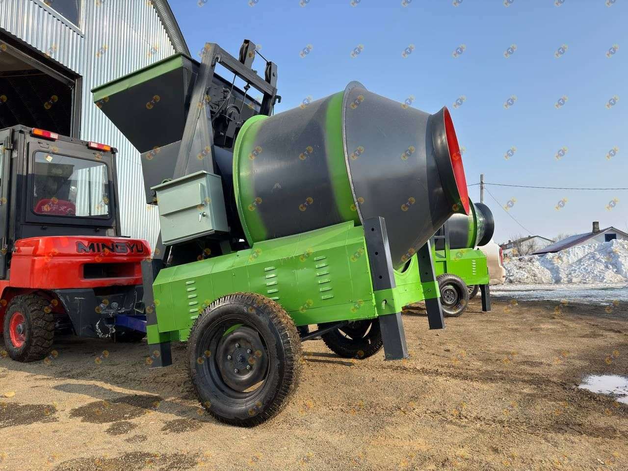 Бетономешалка JZC350 8