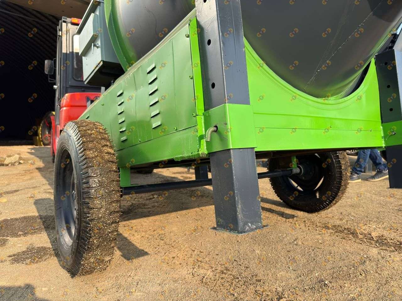 Бетономешалка JZC350 7