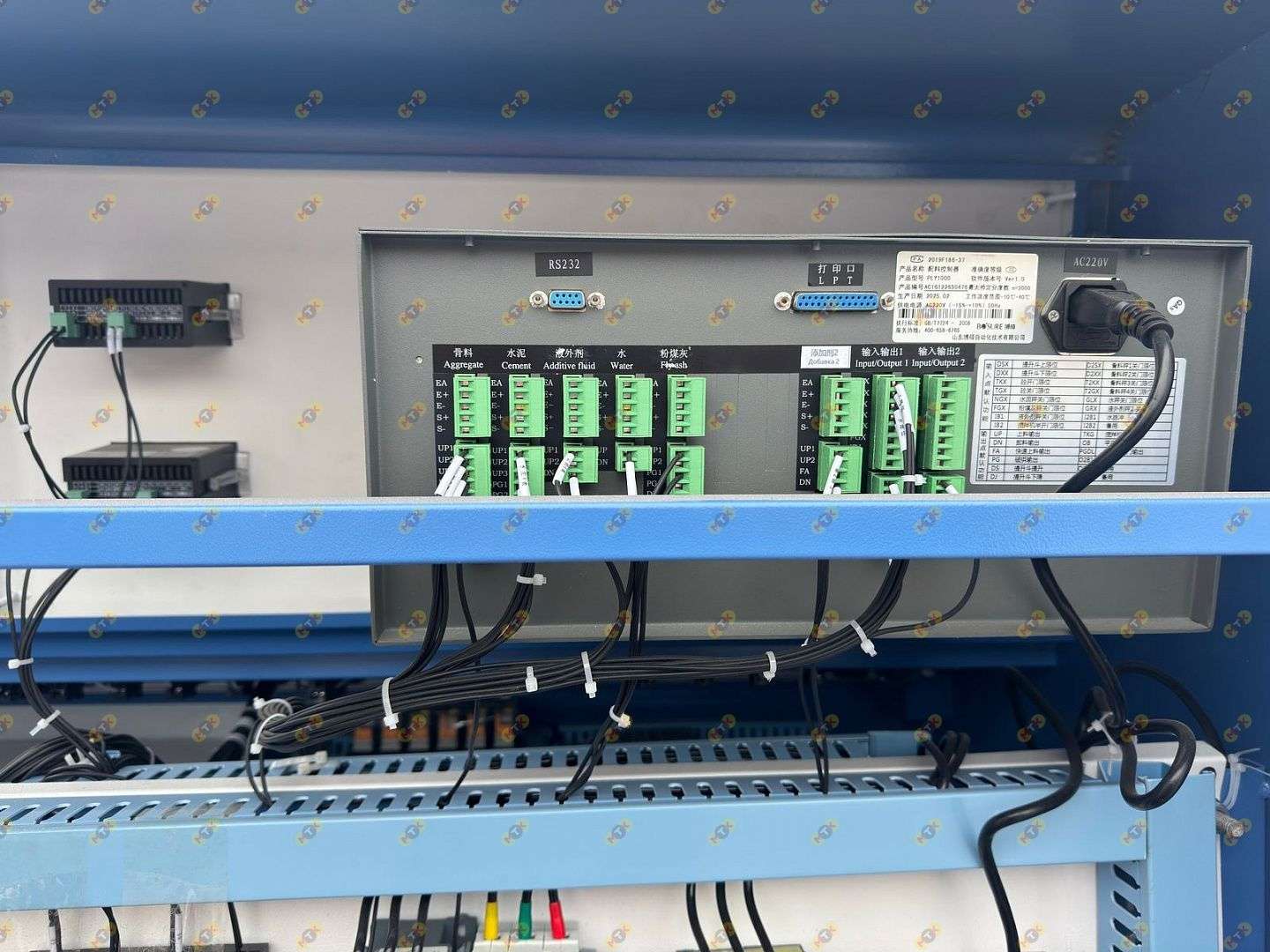 Двухвальный бетоносмеситель JS 1000 со скипом 27