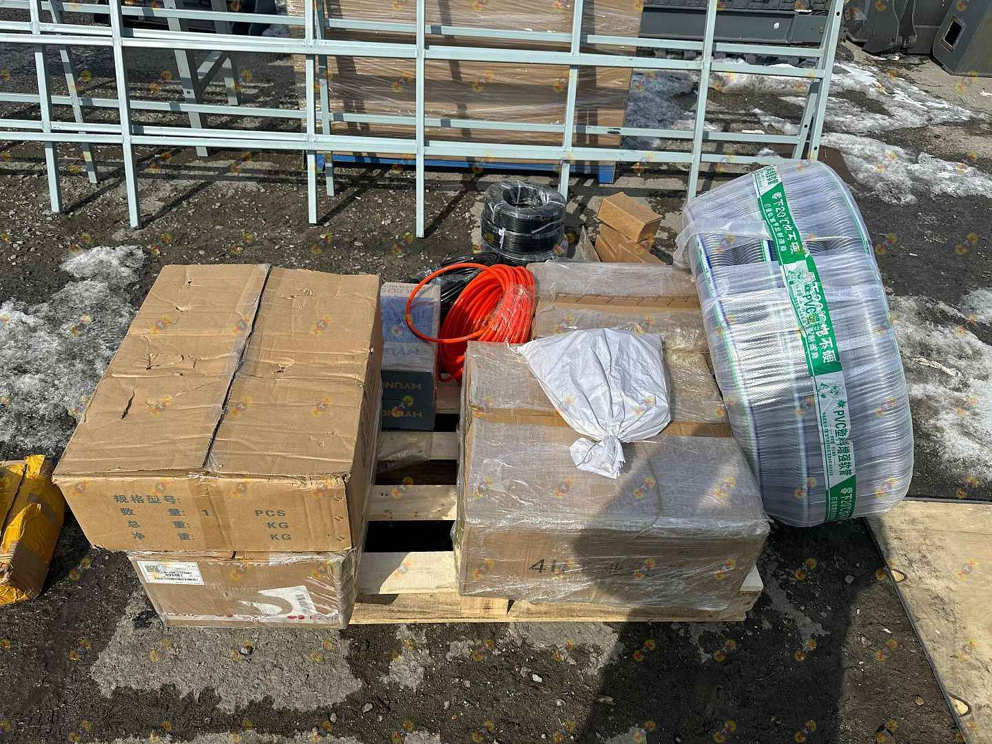 Двухвальный бетоносмеситель JS 1000 со скипом 42