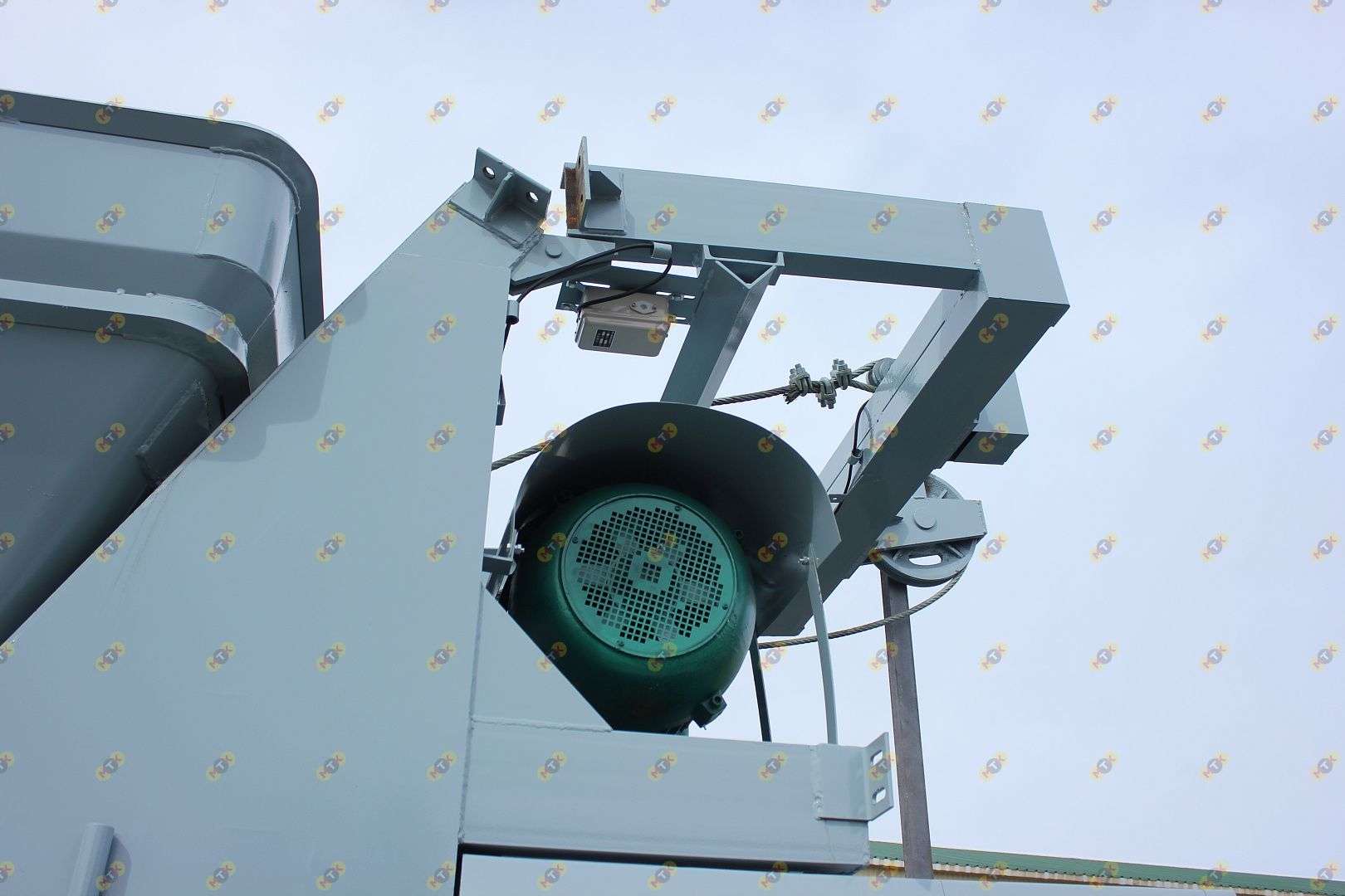 Двухвальный бетоносмеситель JS 1000 со скипом 16