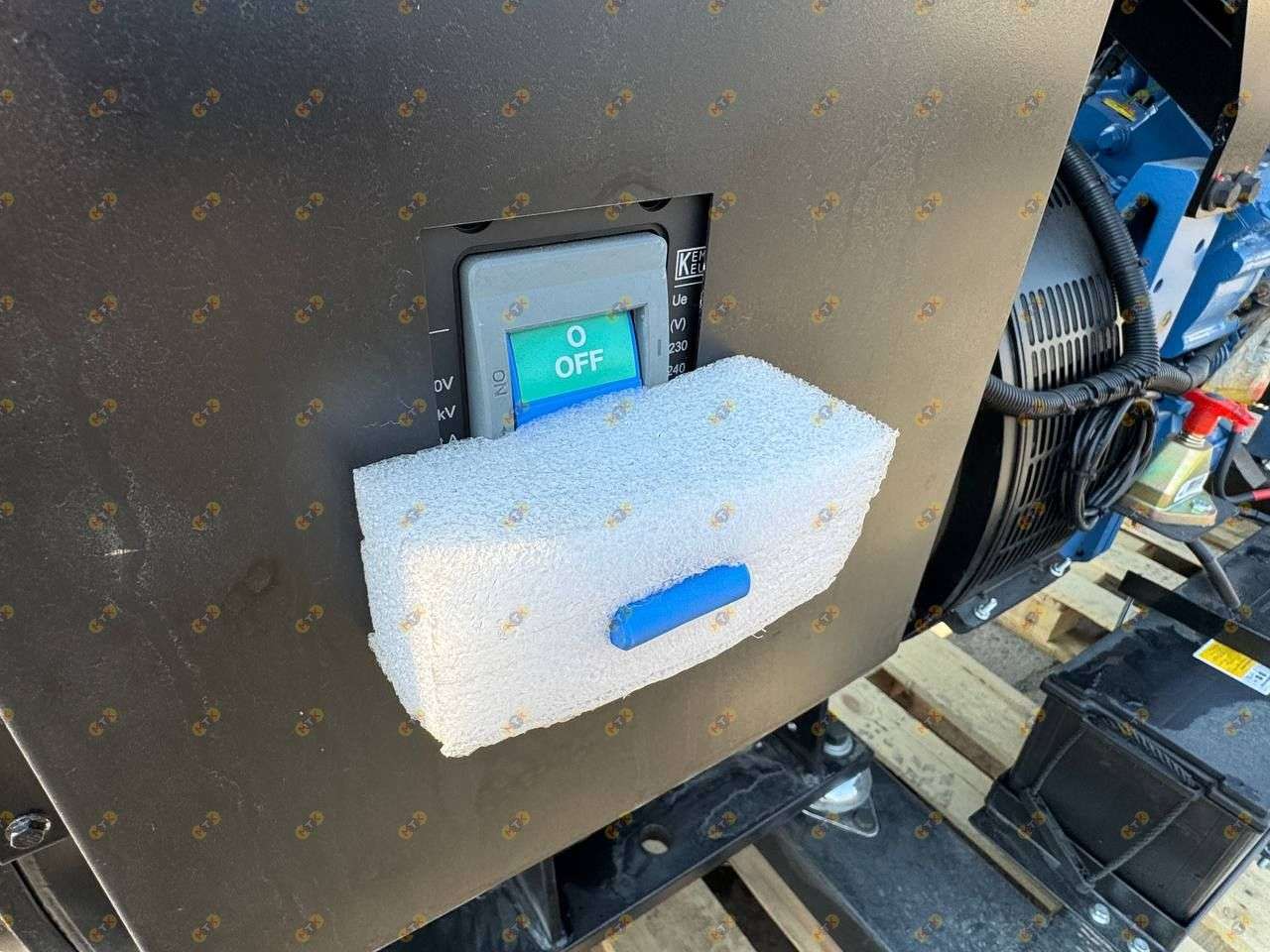 Дизельная генераторная установка Yuchai 250 кВт 9