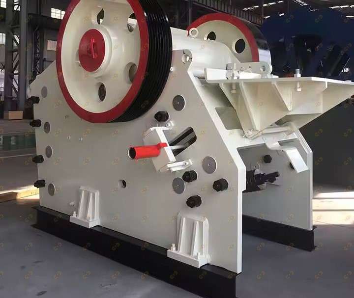 Гидравлическая щековая дробилка PEW1100 2