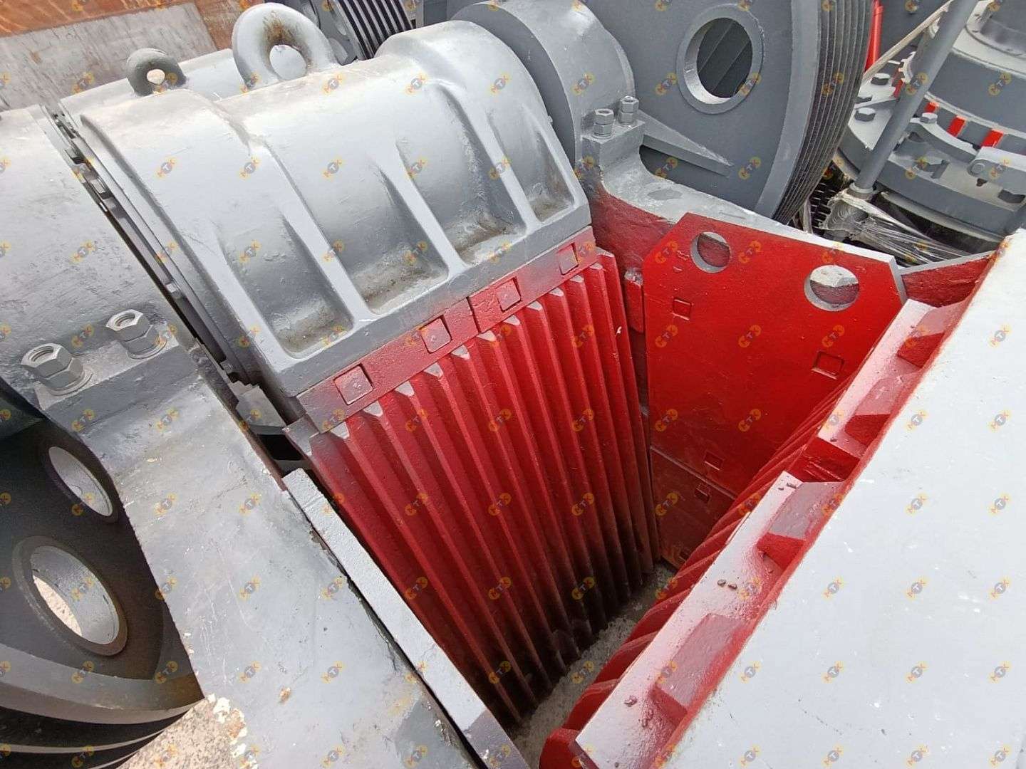 Щековая дробилка PE600x900 FREEMAN 4