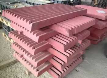 Плита подвижная и неподвижная для щековой дробилки PE250×400