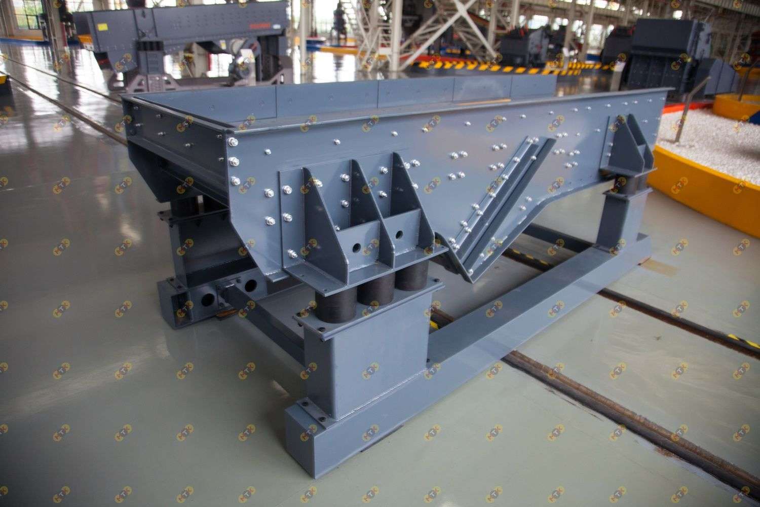 Вибрационный питатель ZSW3090 2