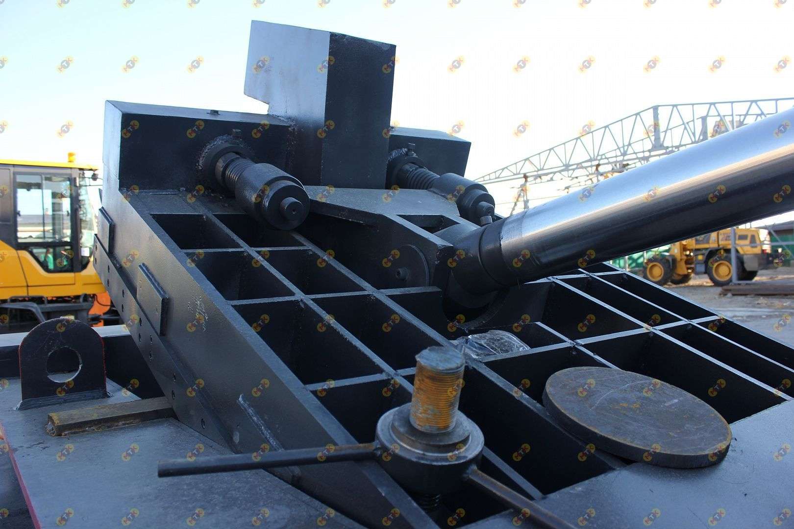 Пресс Y81-250B 3