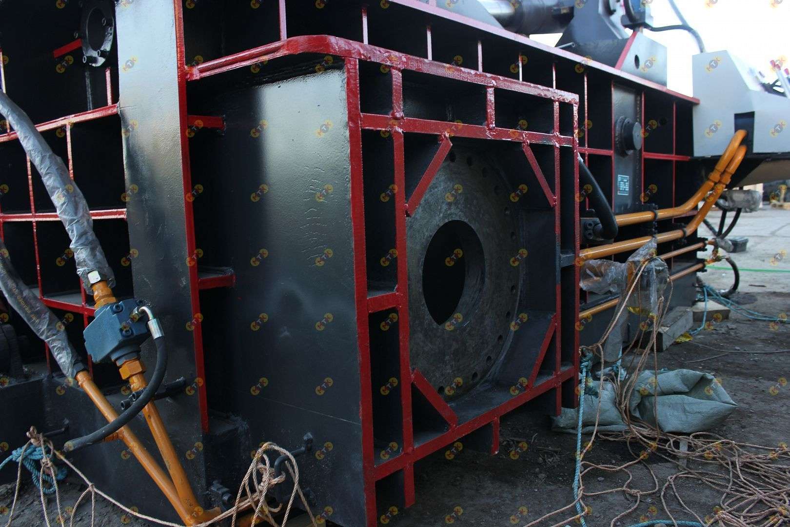 Пресс Y81-250B 18