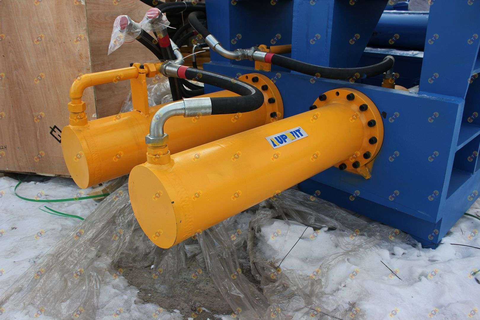 Пресс Y81-250А 9