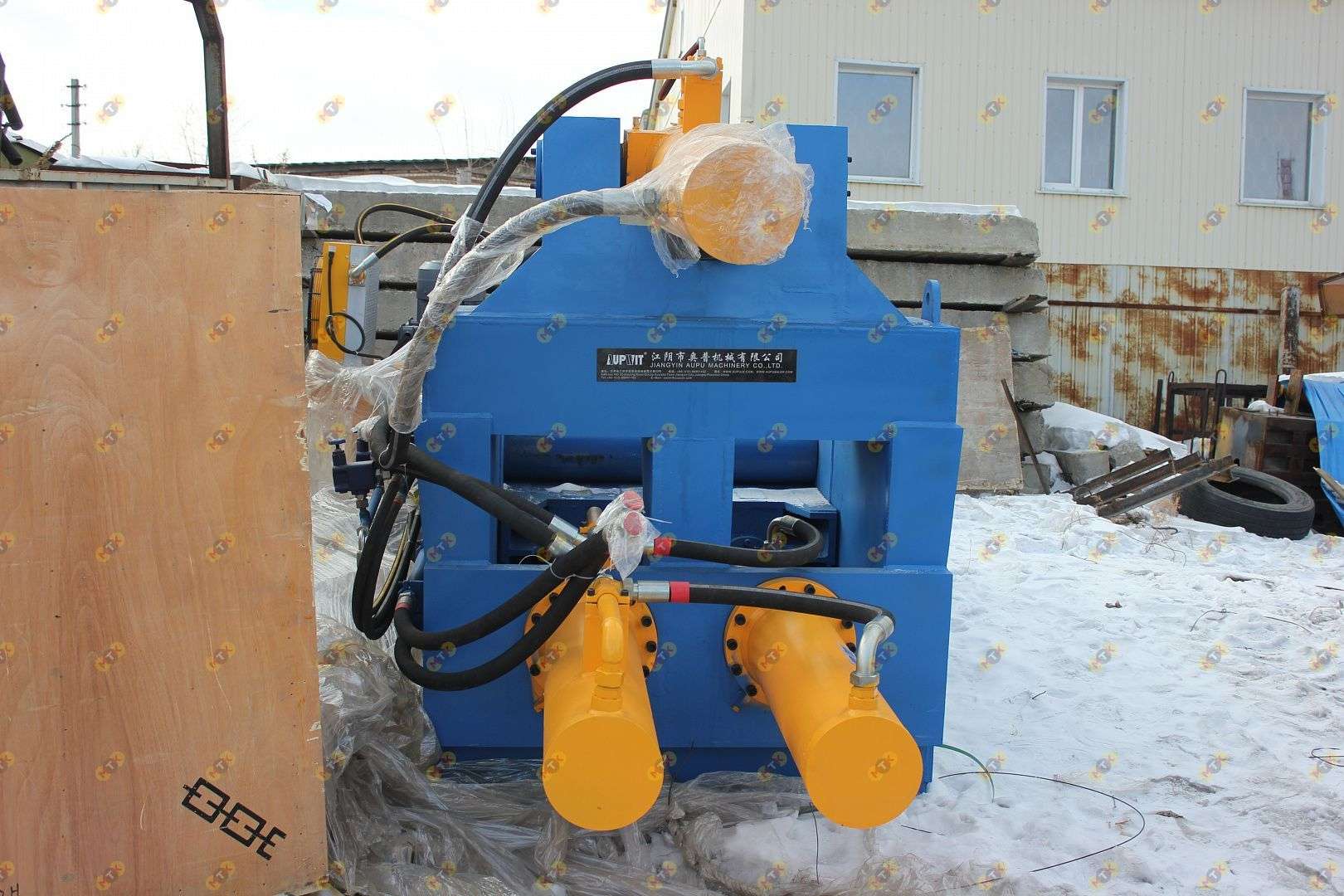 Пресс Y81-250А 8