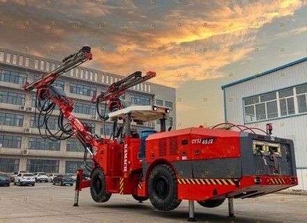 Гидравлическая буровая установка CYTJ45-2 с двумя стрелами 2