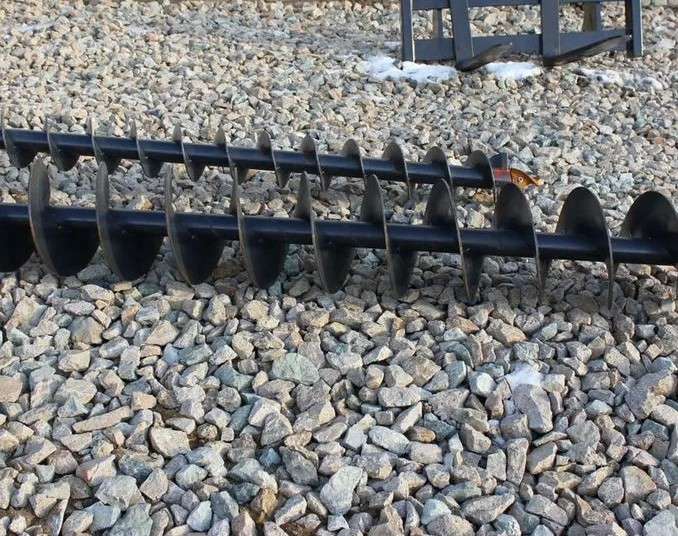 Шнек с победитовым наконечником 2м, диаметр 300 мм 2