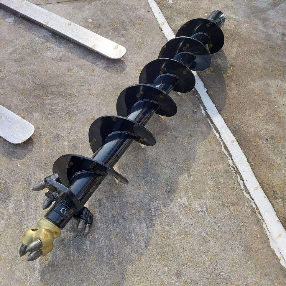 Шнек с победитовым наконечником 2,5 м, диаметр 250 мм 2