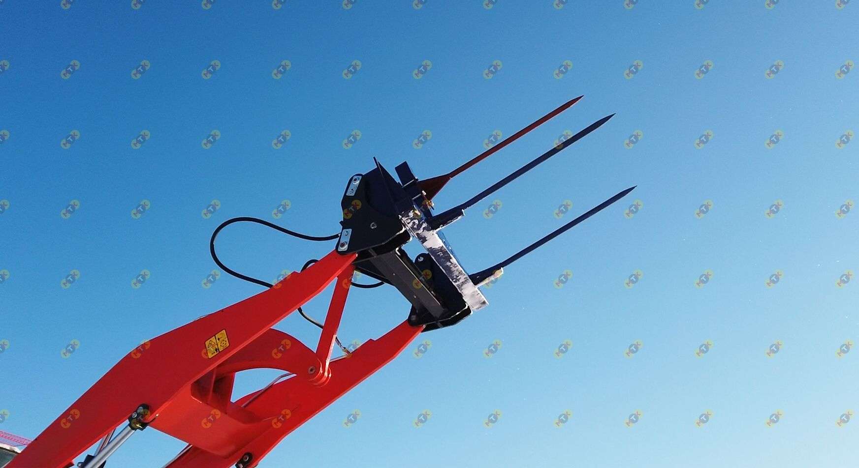 Штыковой вилочный захват (3 вилки) 3