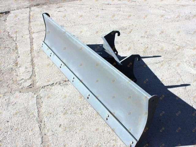 Поворотный отвал 3