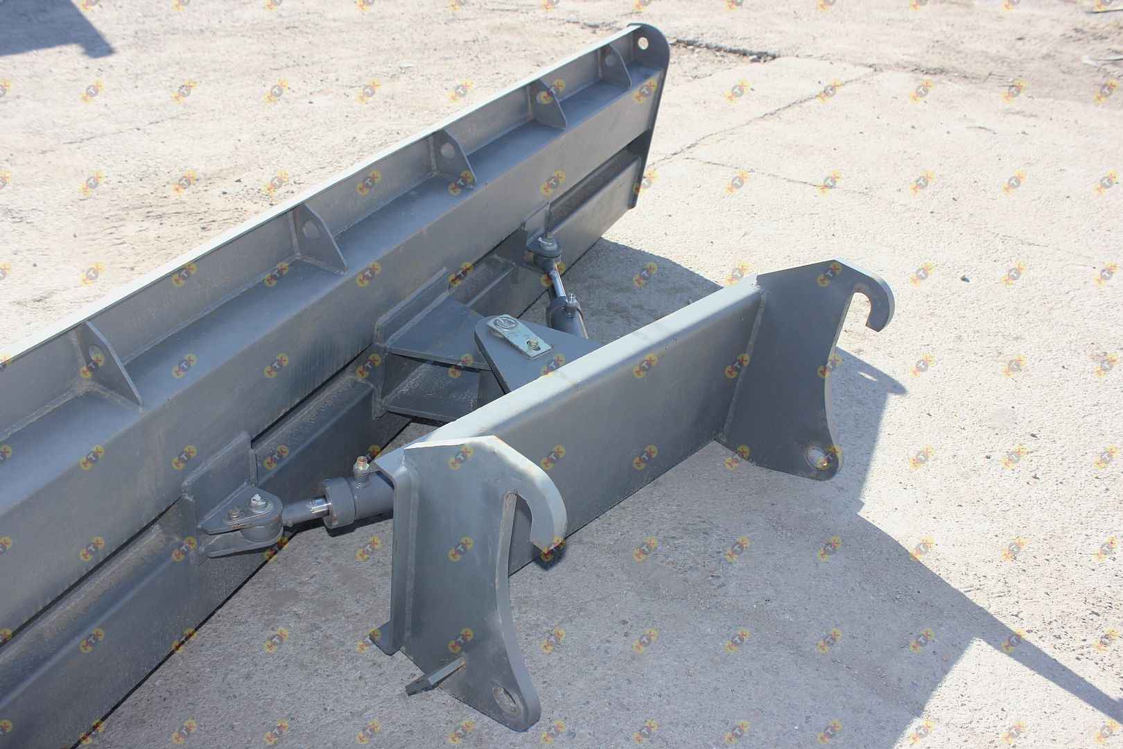 Прямой поворотный отвал (металл/резина) 5