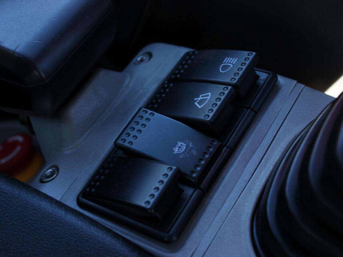 Гусеничный экскаватор JIAHE35 11