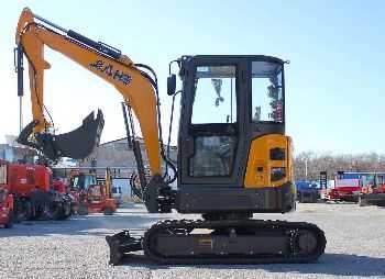 Гусеничный экскаватор JIAHE35