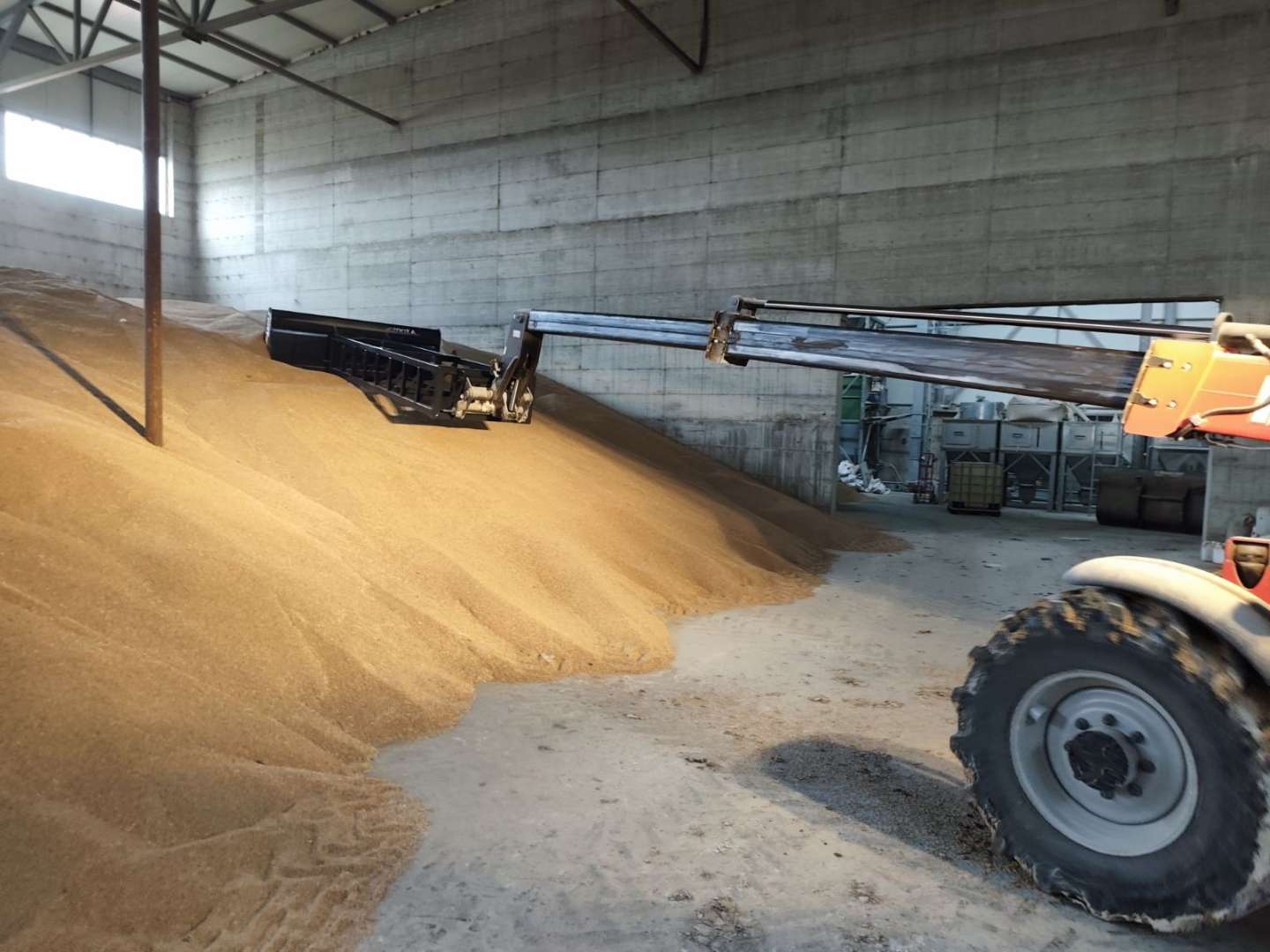 Опрокидывающийся отвал 3/4 м 8