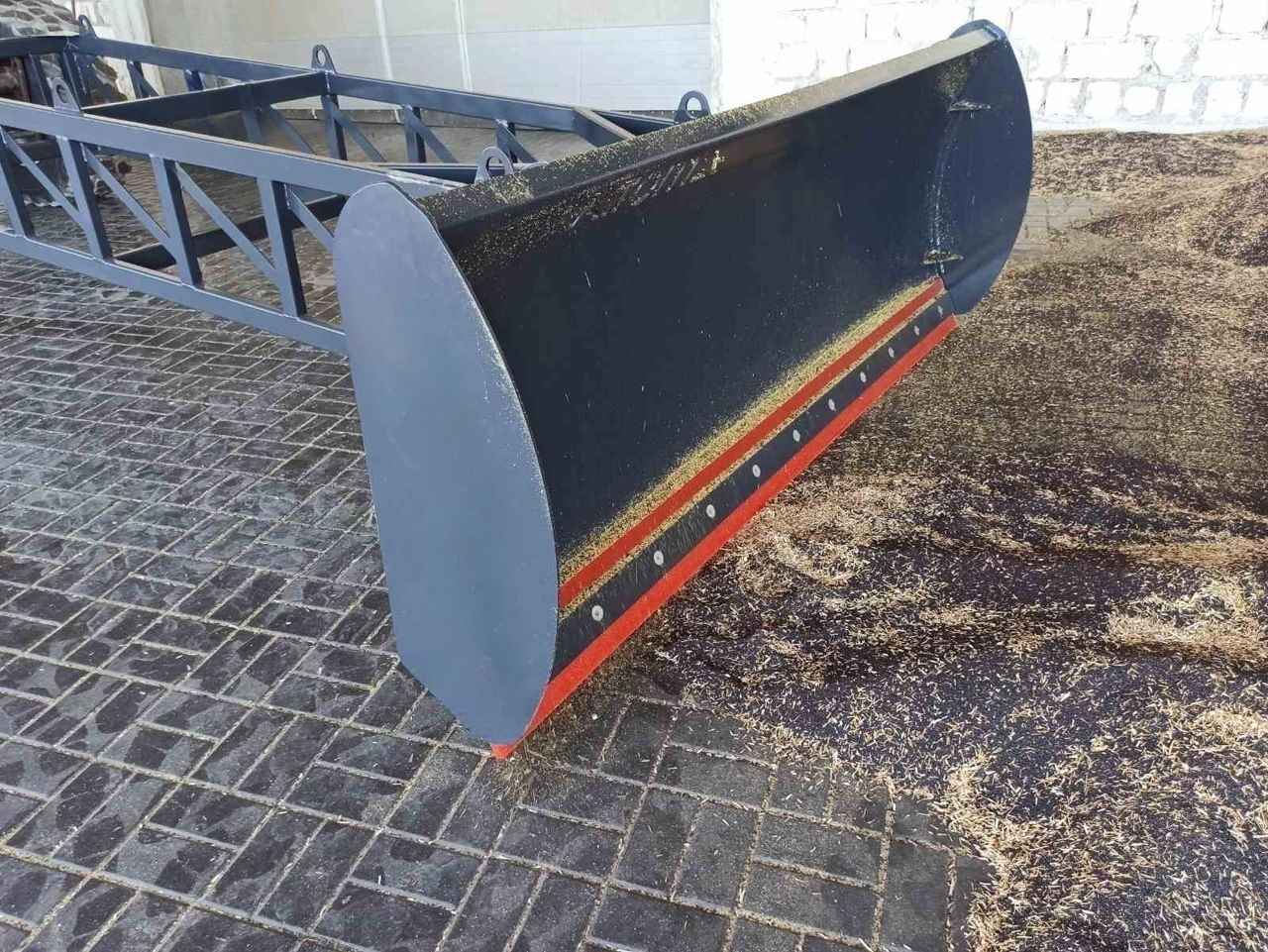 Опрокидывающийся отвал 3/4 м 2