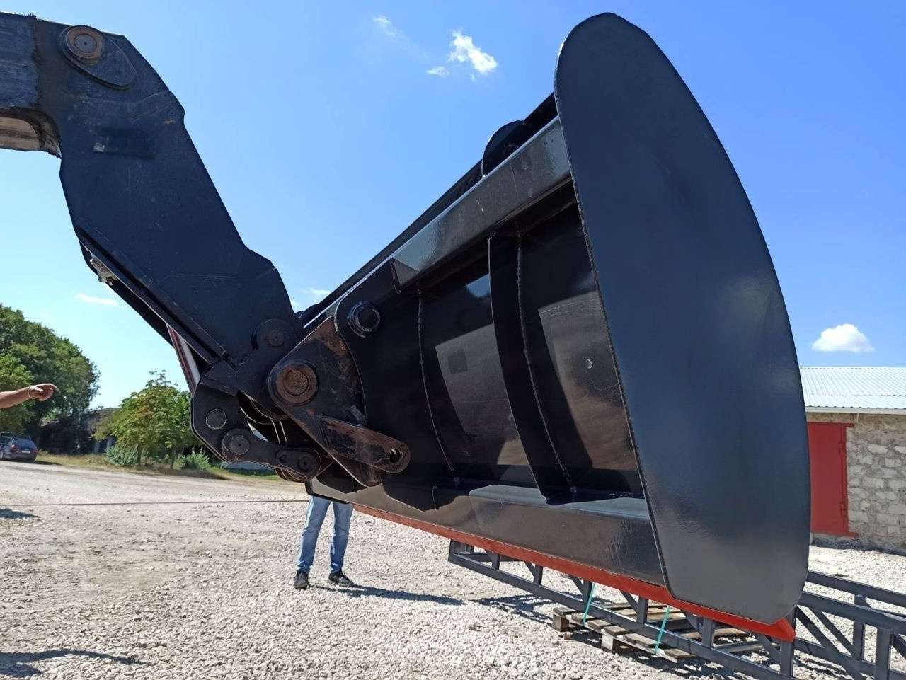 Опрокидывающийся отвал 3/4 м 10