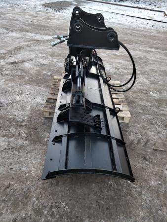 Отвал снегоуборочный для мини-погрузчика 3