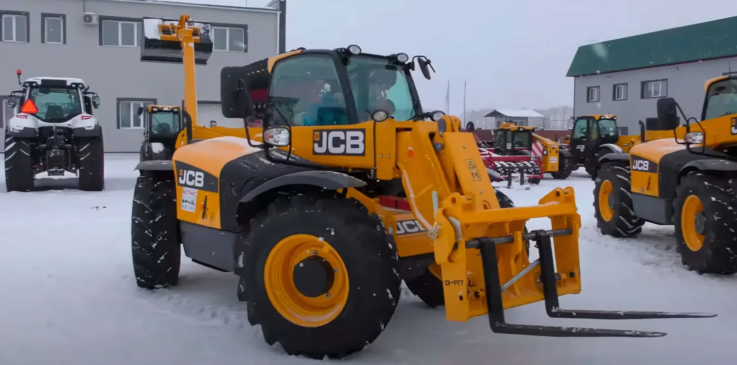 Телескопический погрузчик JCB 531-70F — фото