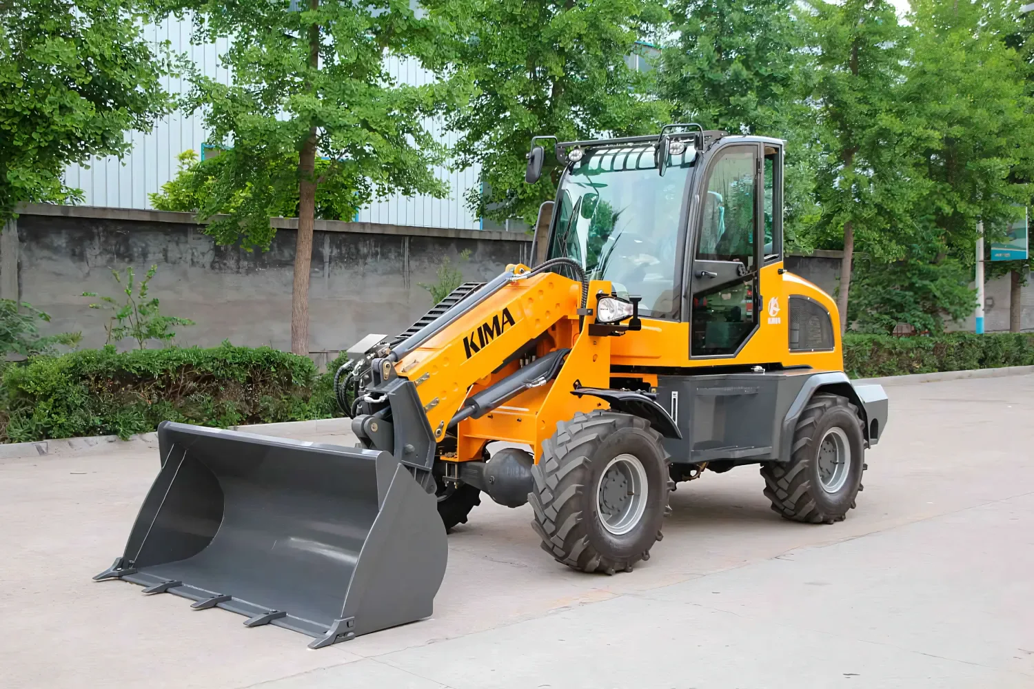 Телескопический погрузчик TL30 — фото