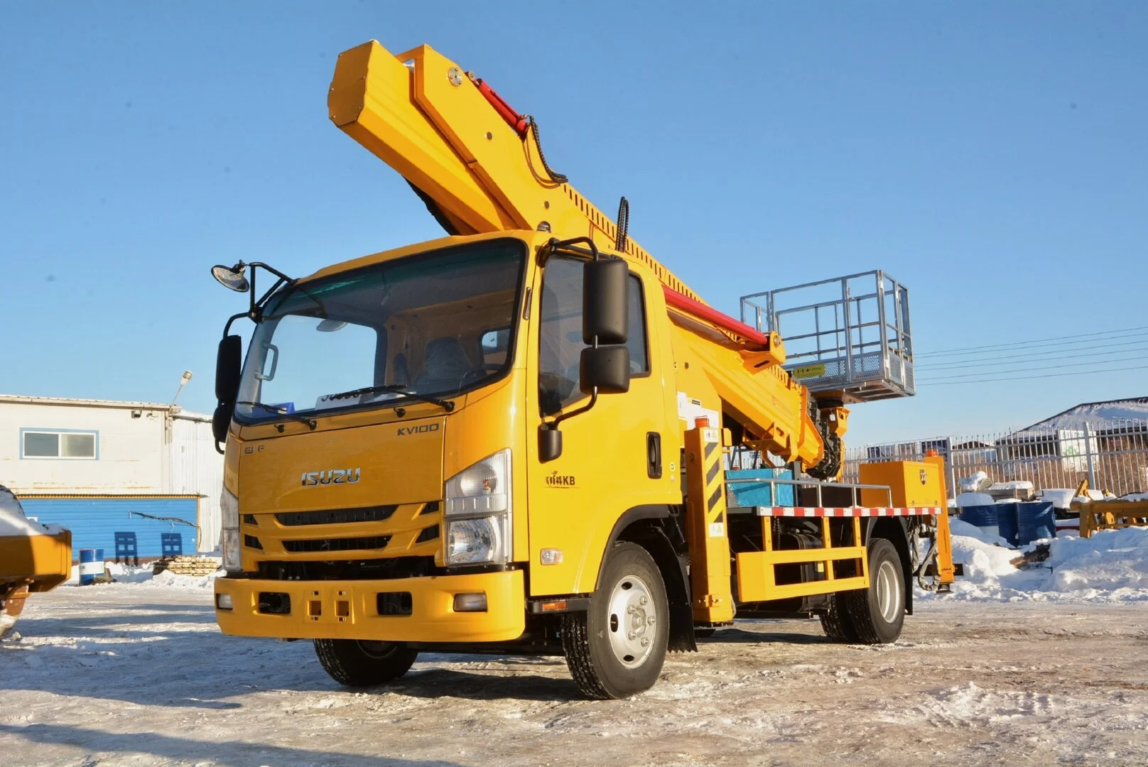 Автовышка ISUZU 4x2 28м QL5073UGK6HA — фото