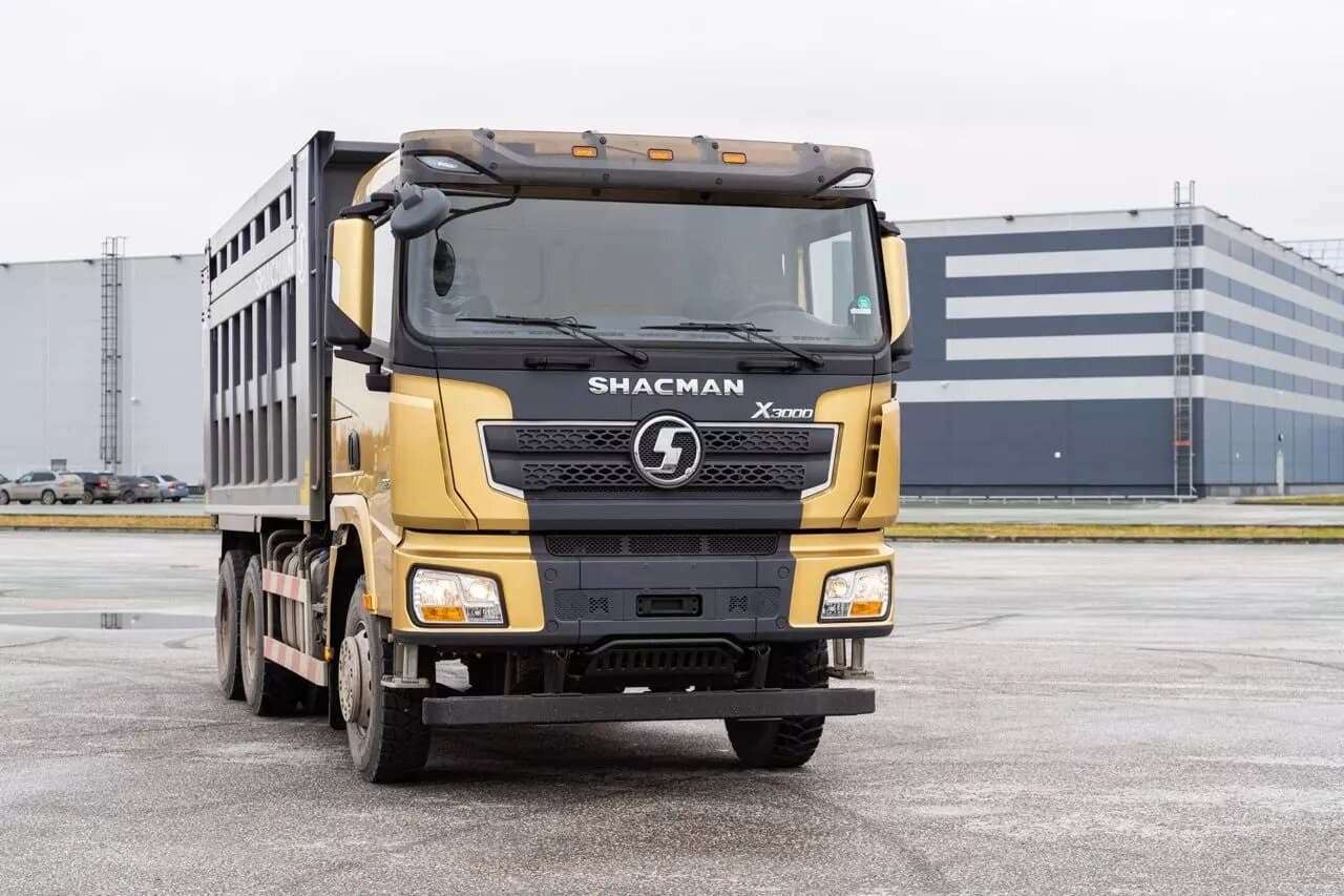 Самосвал SHACMAN X3000 SX33186V366 — фото