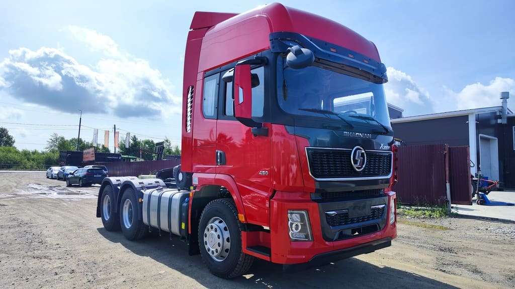 Тягач SHACMAN X5000 SX42584V324 — фото