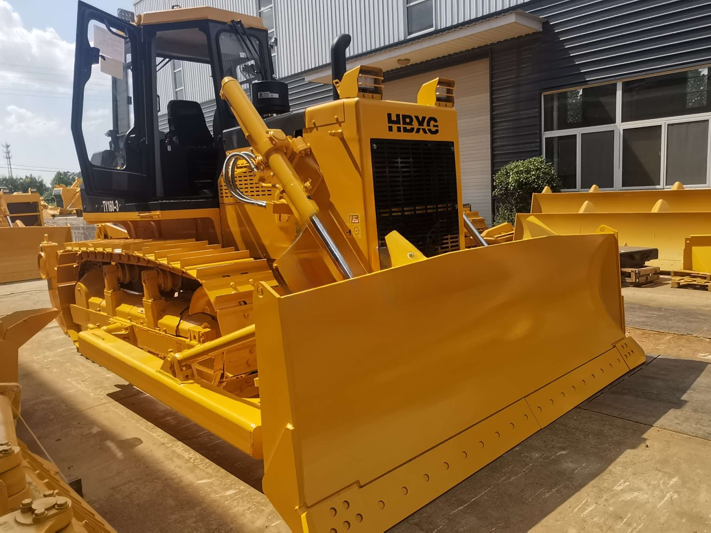 Бульдозер SHEHWA TY160-3 с кондиционером — фото