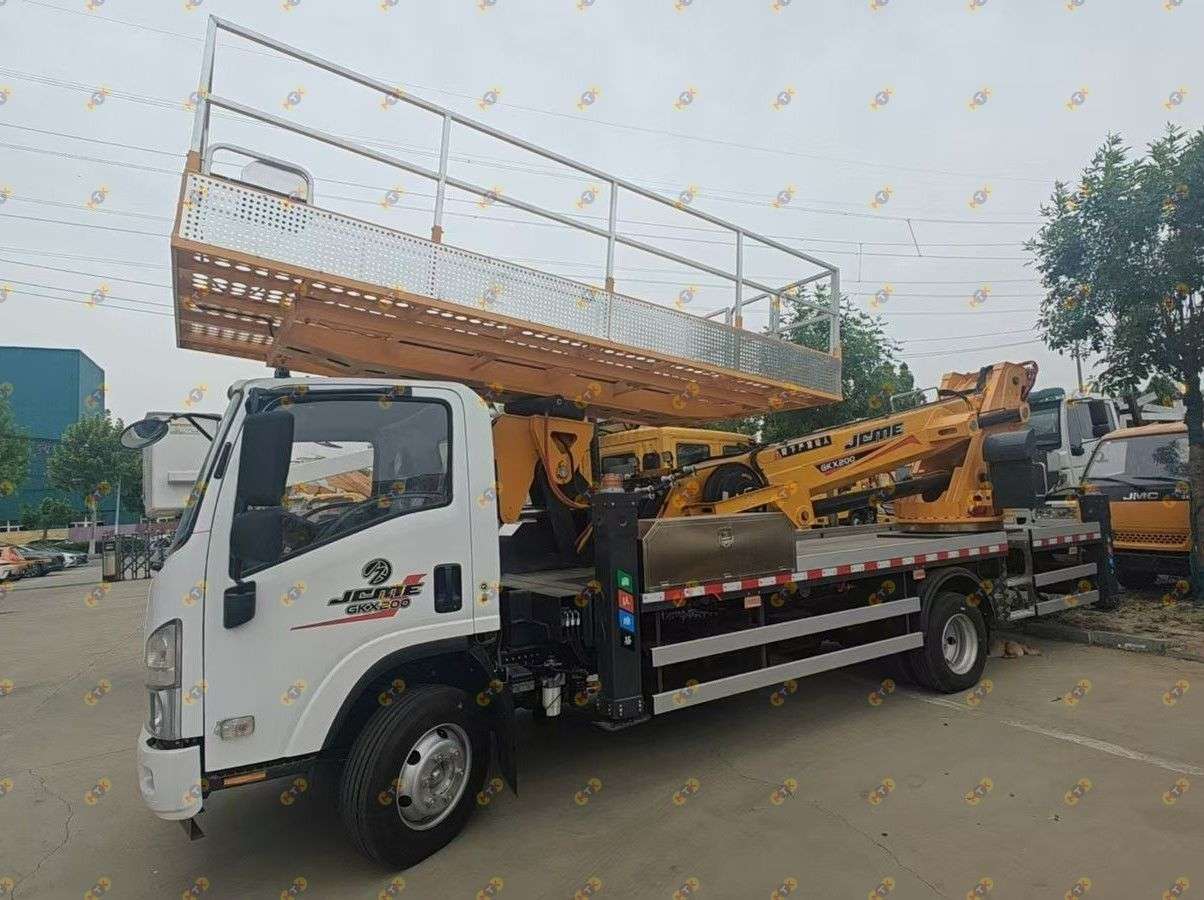 Автовышка ISUZU  21 метр