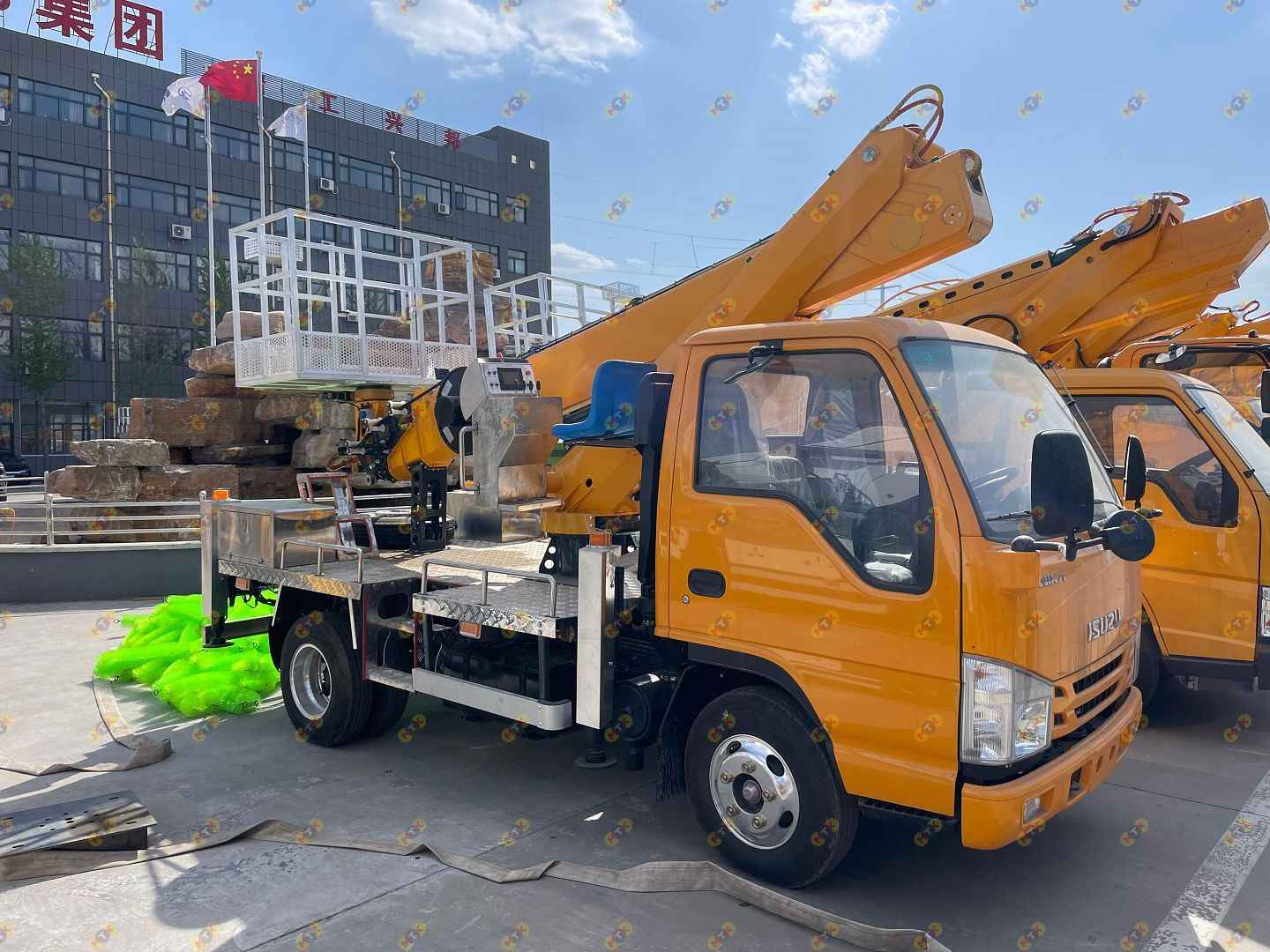 Автовышка ISUZU 23 м