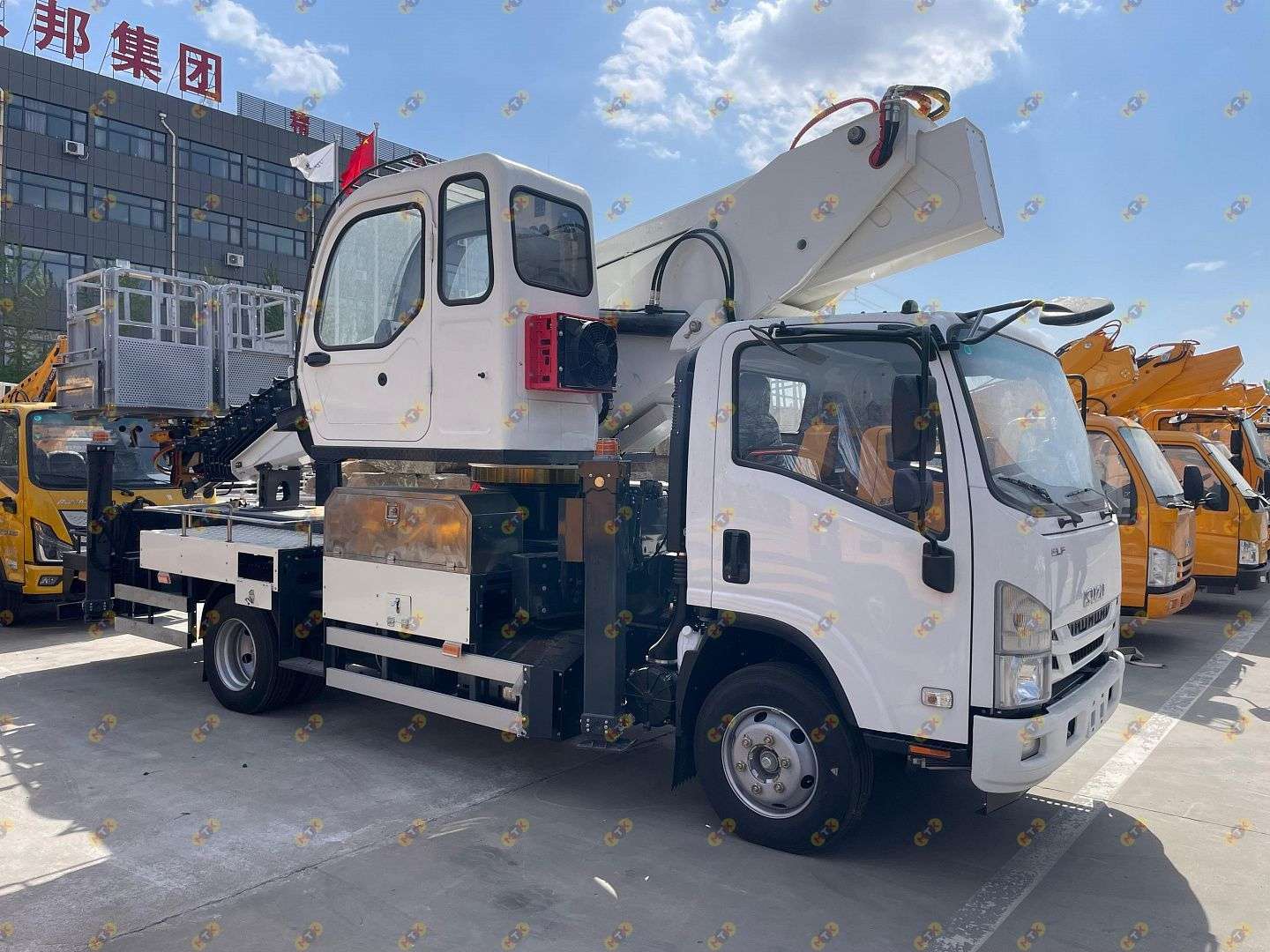 Автовышка ISUZU 36 м