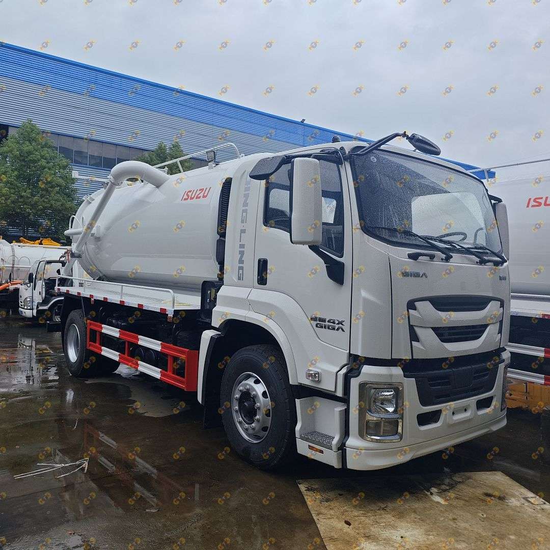 Ассенизатор ISUZU 10 м³ 4×2