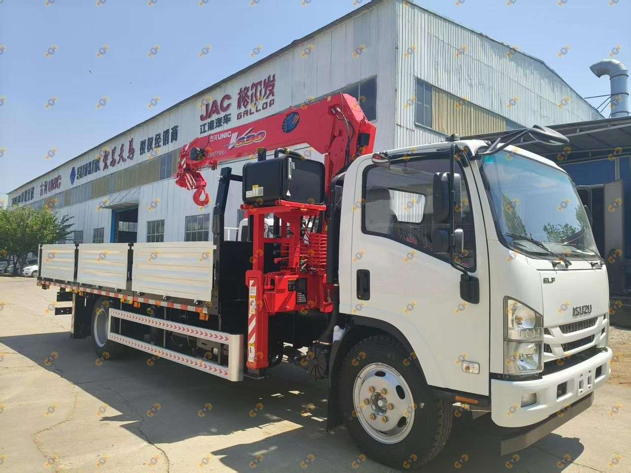 ISUZU 4x2, КМУ UNIC 3.2 тонны