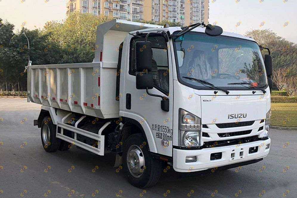 Самосвал ISUZU 700P