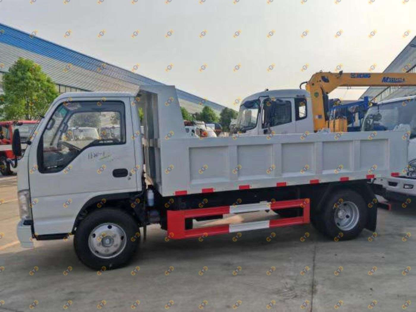 Самосвал ISUZU 5,76 м³