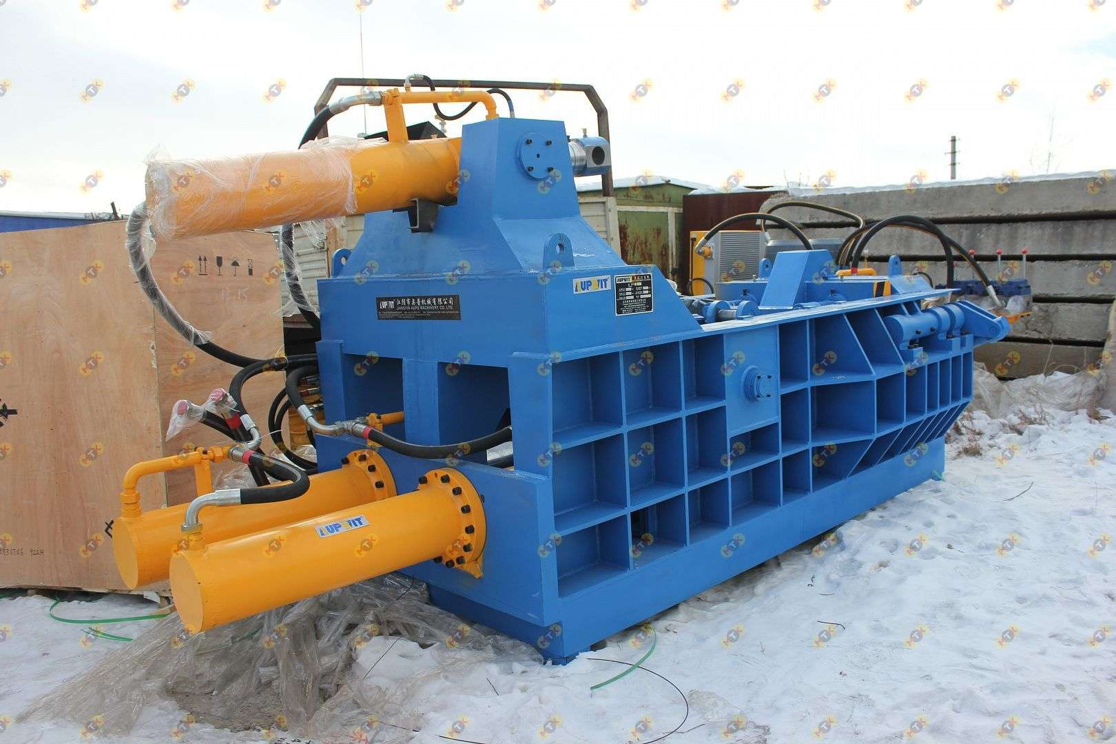 Пресс Y81-250А