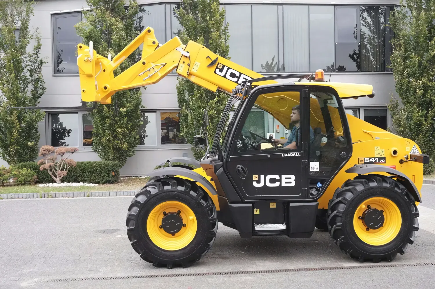 Телескопический погрузчик JCB 541-70