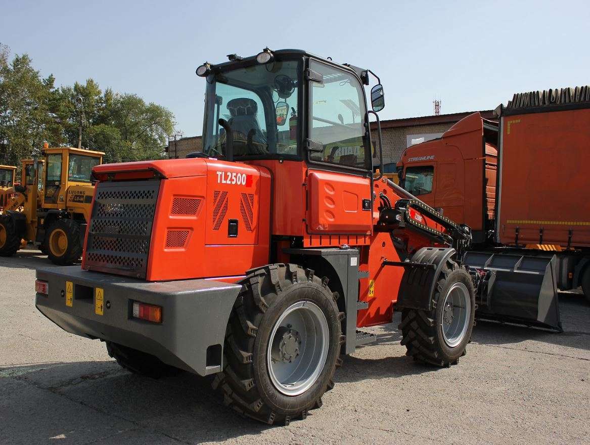Телескопический погрузчик MTK TL2500