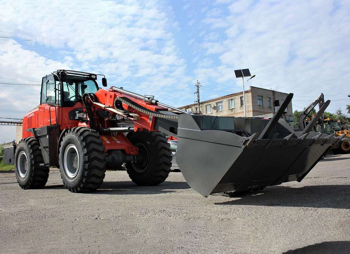 Телескопический погрузчик MTK TL4000