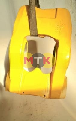 17A-30-16111 каретка опорных катков KOMATSU D155, MCP