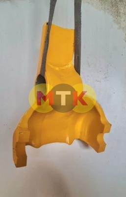 17A-30-16121 каретка опорных катков KOMATSU D155, MCP
