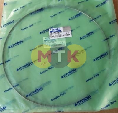 XKAH-00439 кольцо стопорное HYUNDAI R210, TOKOR