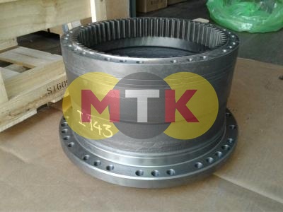 XKAH-00903, XKAH-00902 корпус редуктора HYUNDAI R210, TOKOR